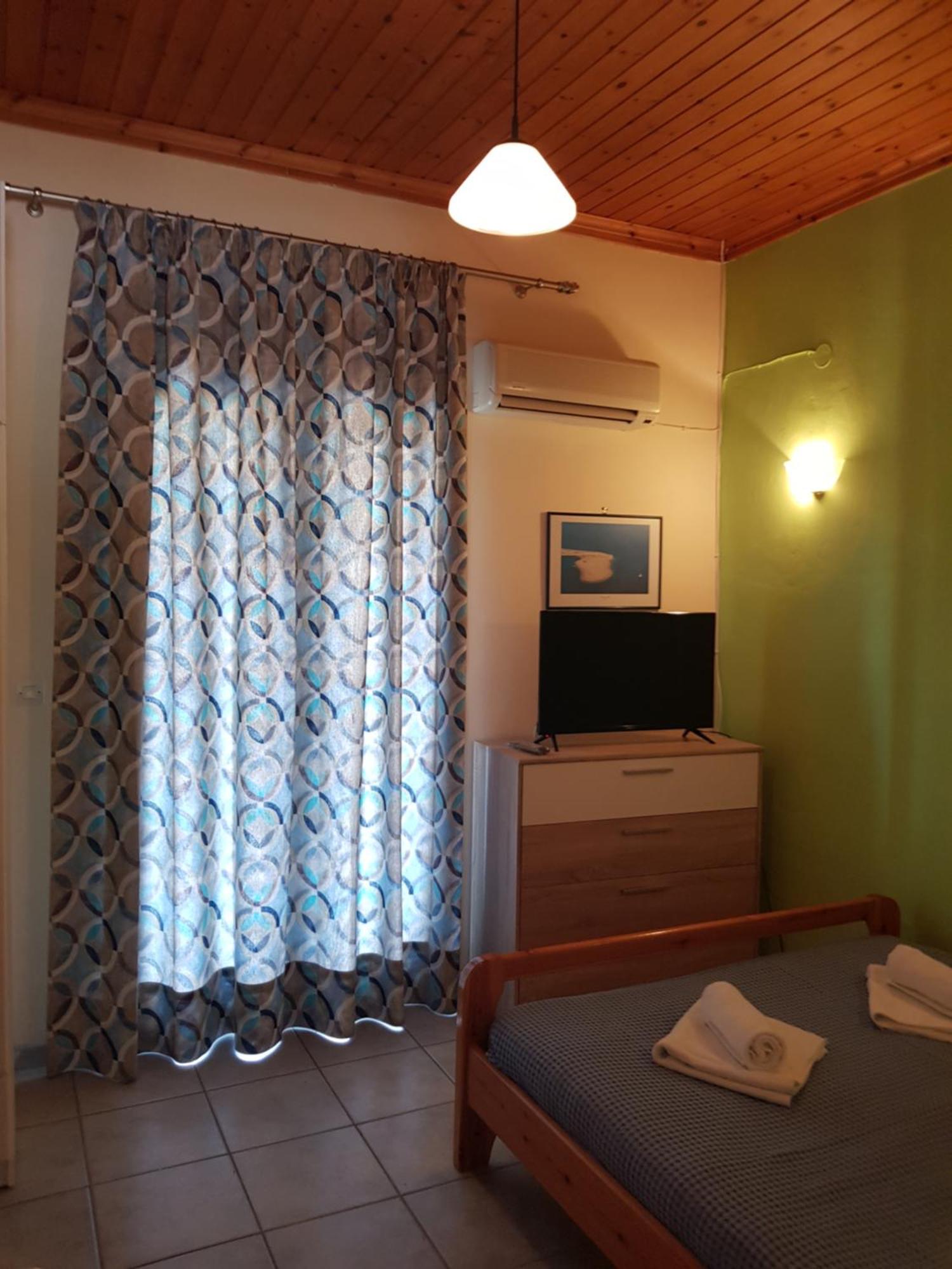 Marathes Studios Agios Nikitas Exterior photo